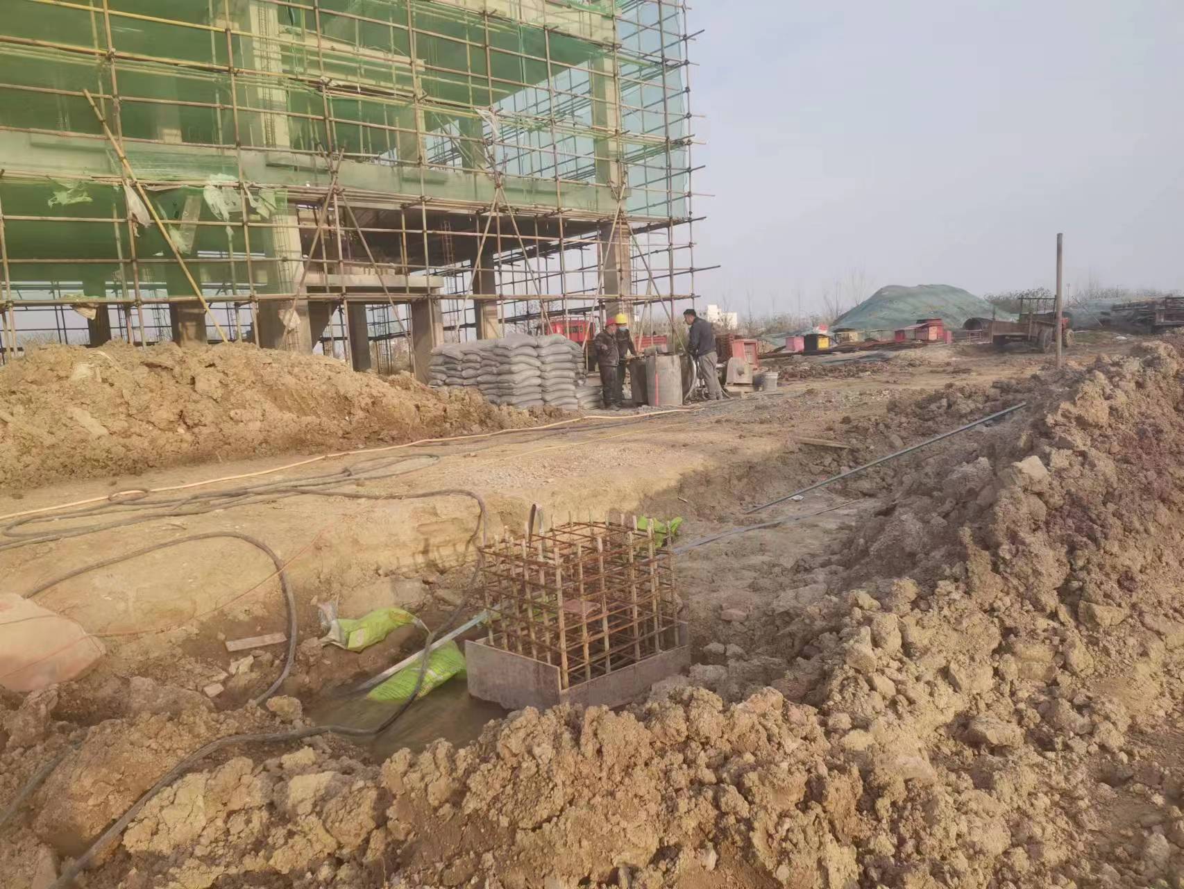 富川当桥梁出现裂缝的时候应该及时加固修补